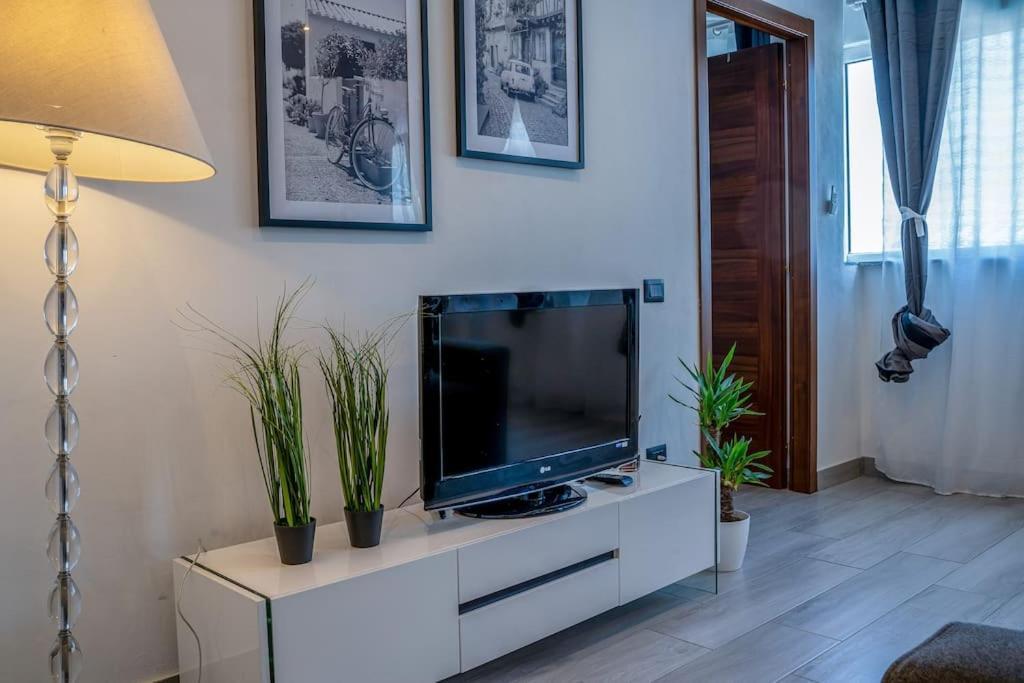 Appartamento Borgo Antico Paruzzaro Kültér fotó