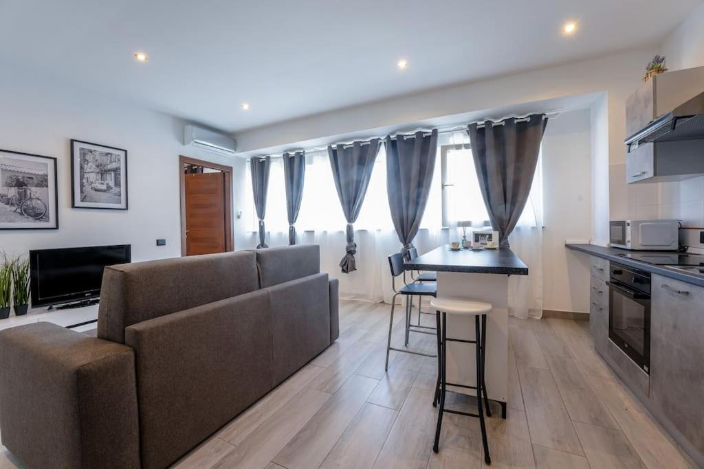 Appartamento Borgo Antico Paruzzaro Kültér fotó